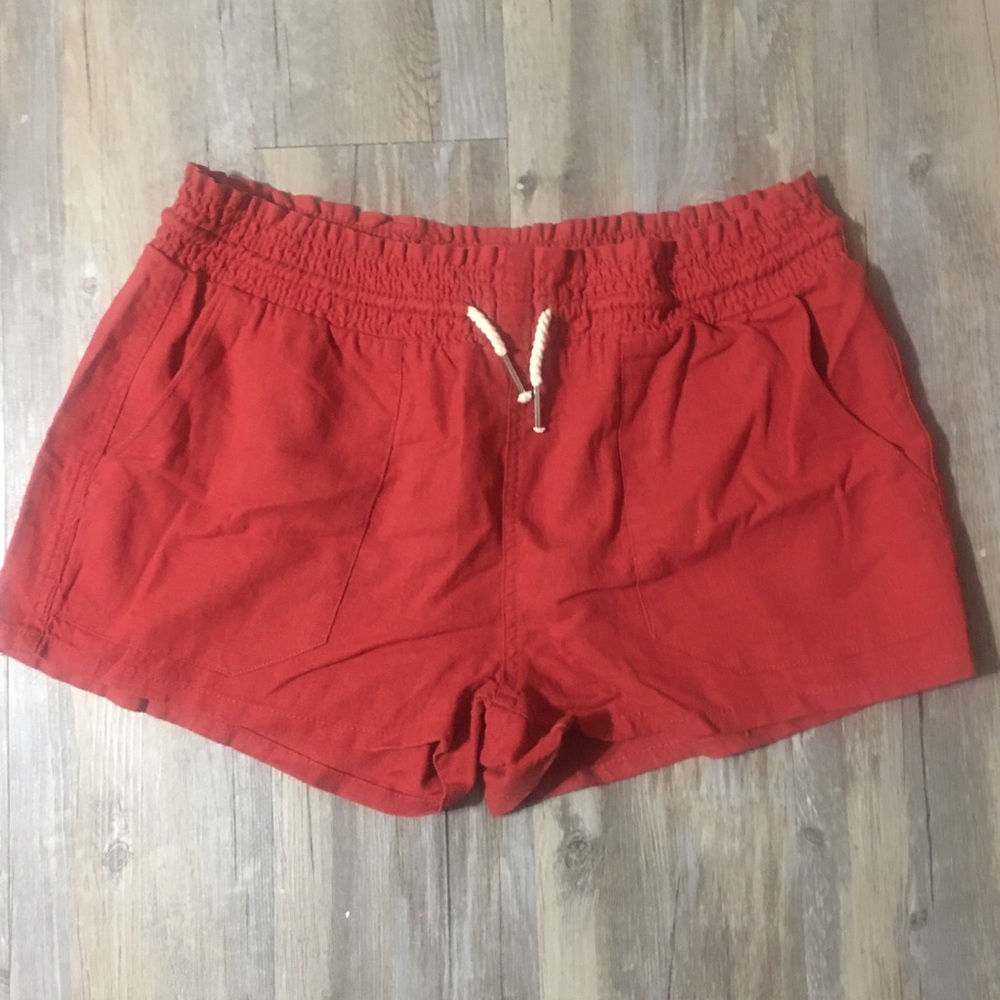 Linen Shorts - Picture 2 of 4
